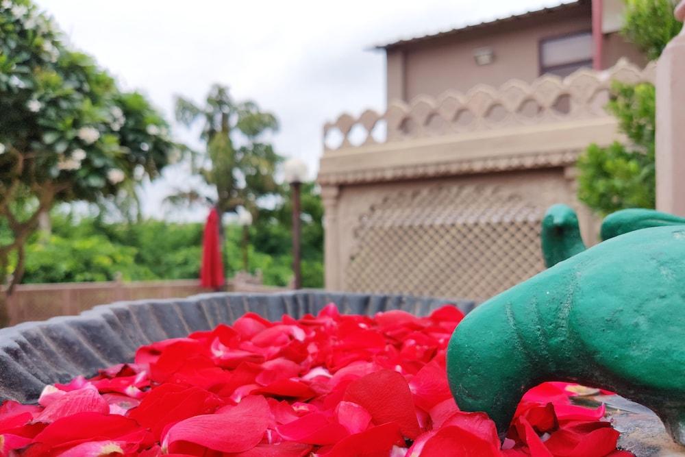 Araliayas Resort & Spa Udaipur Eksteriør bilde