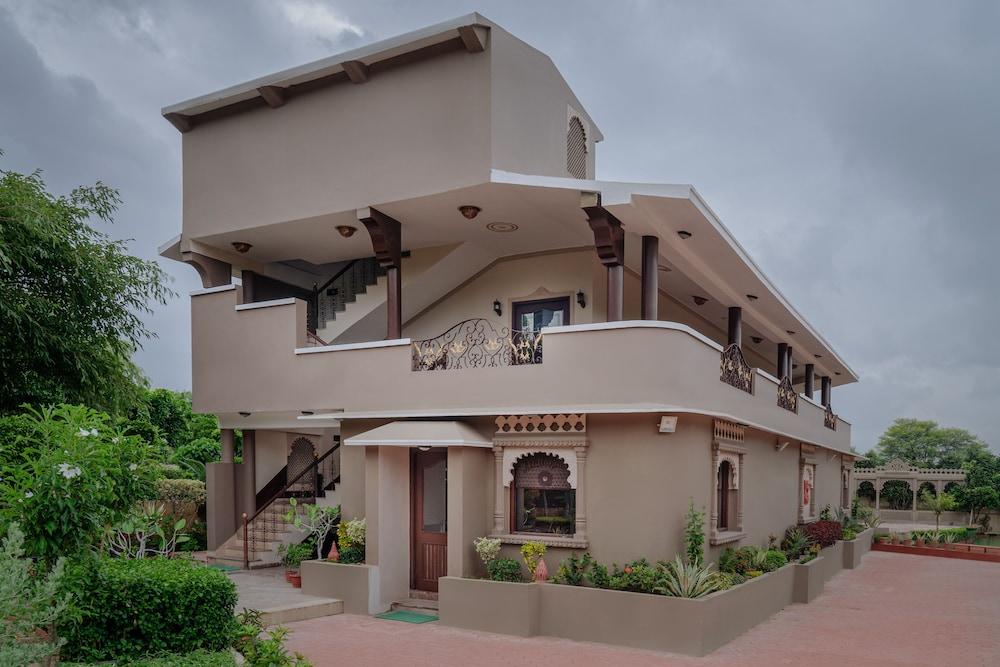 Araliayas Resort & Spa Udaipur Eksteriør bilde