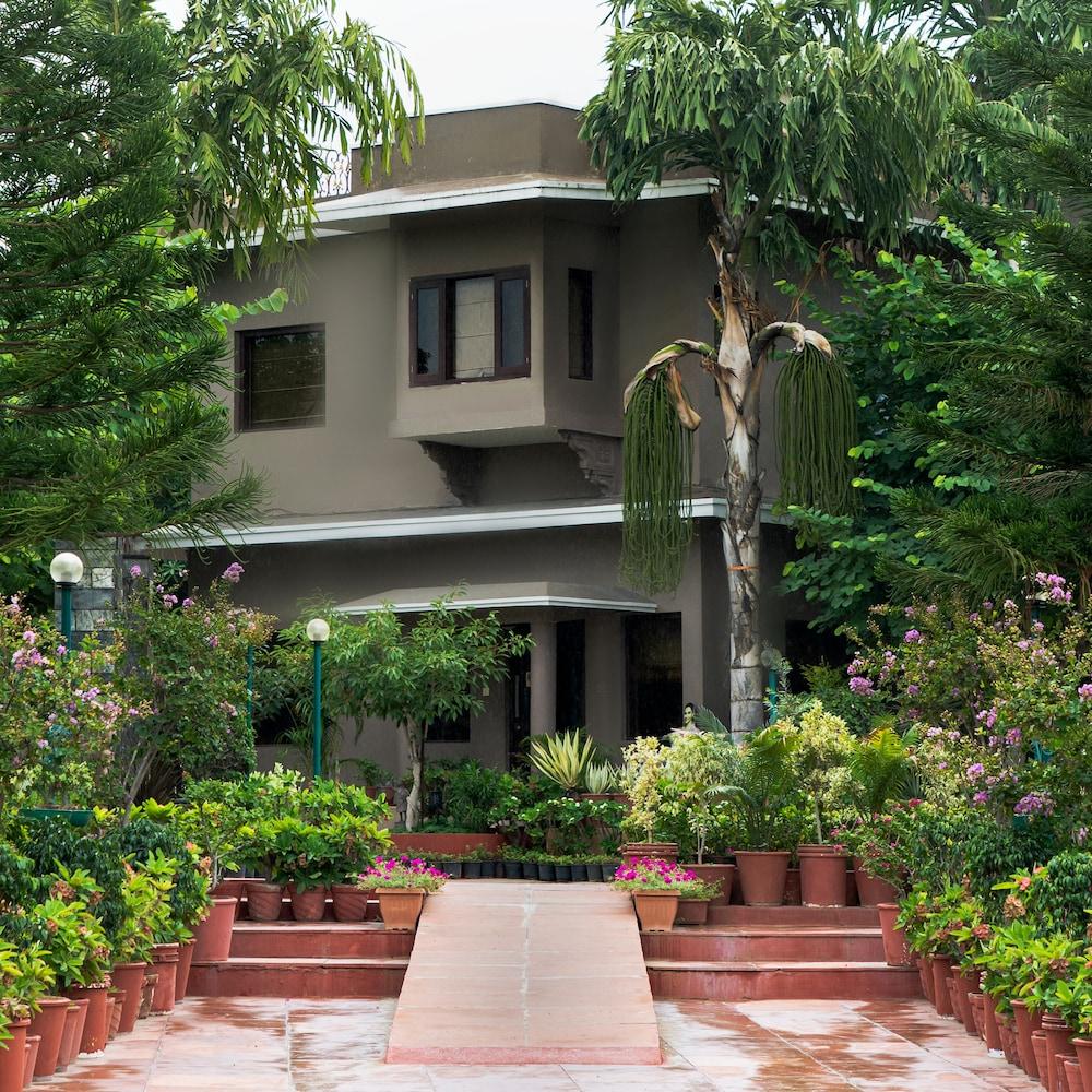 Araliayas Resort & Spa Udaipur Eksteriør bilde