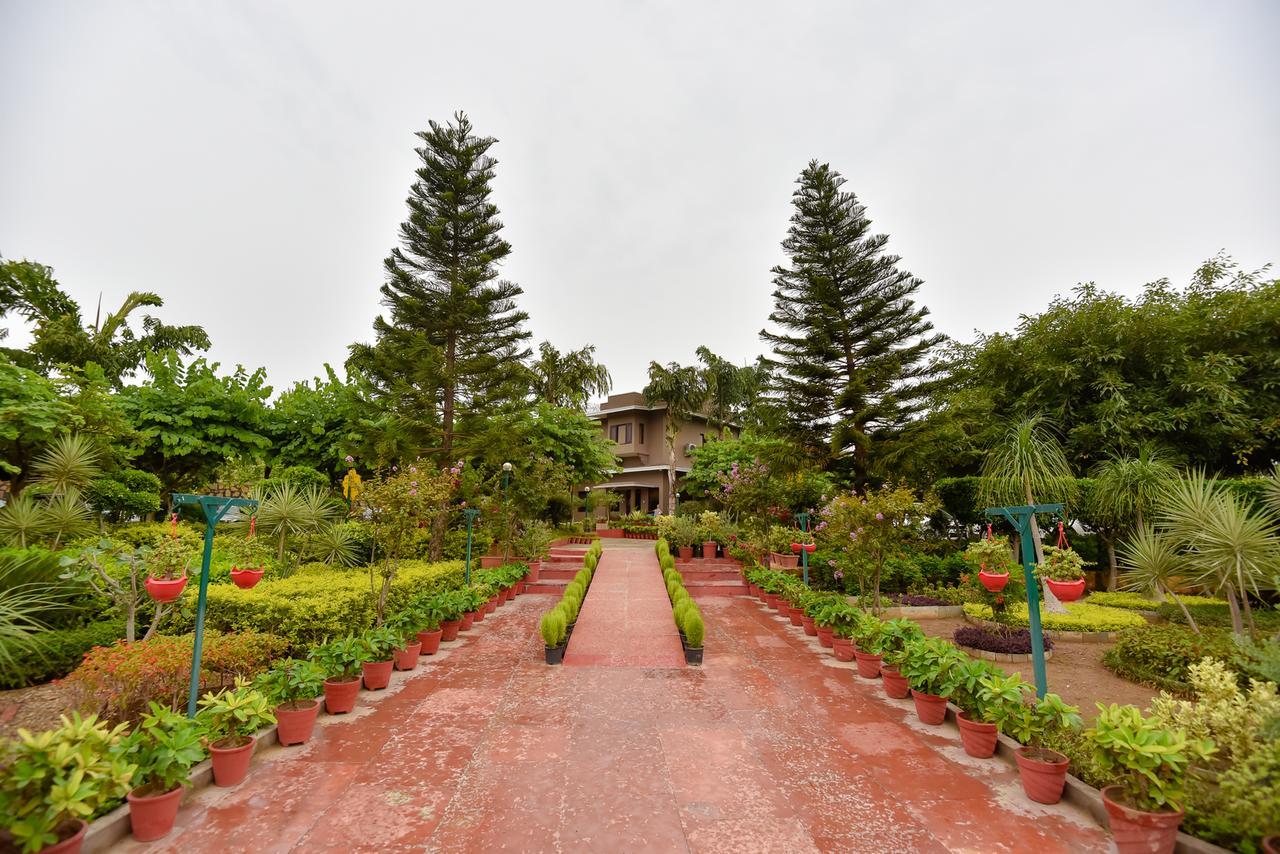Araliayas Resort & Spa Udaipur Eksteriør bilde
