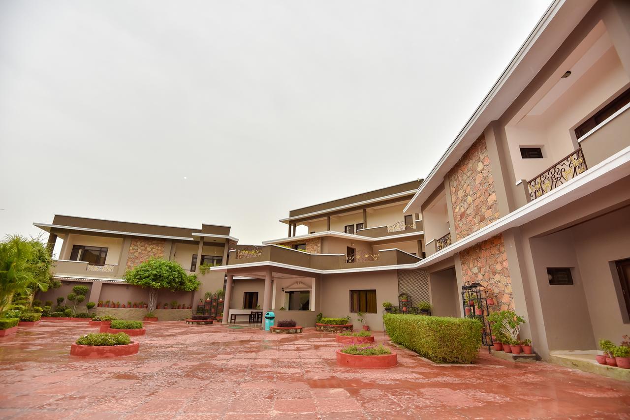 Araliayas Resort & Spa Udaipur Eksteriør bilde